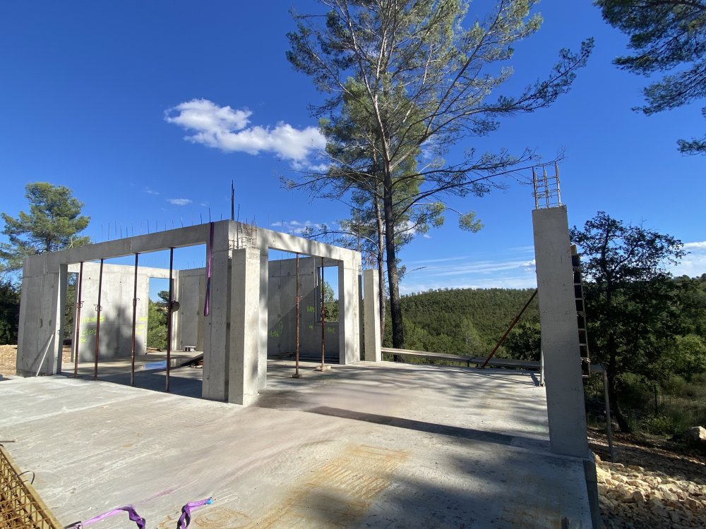 Réalisation du gros oeuvre d'un pool house à Tourrettes - Photo 2