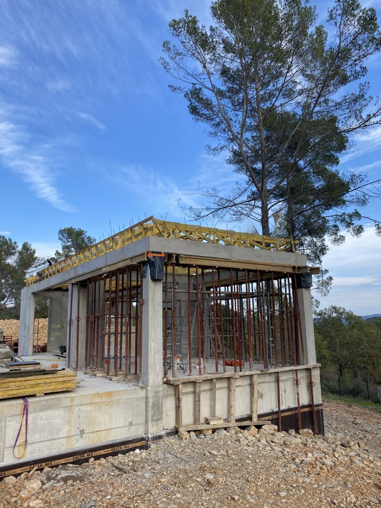 Réalisation du gros oeuvre d'un pool house à Tourrettes - Photo 3